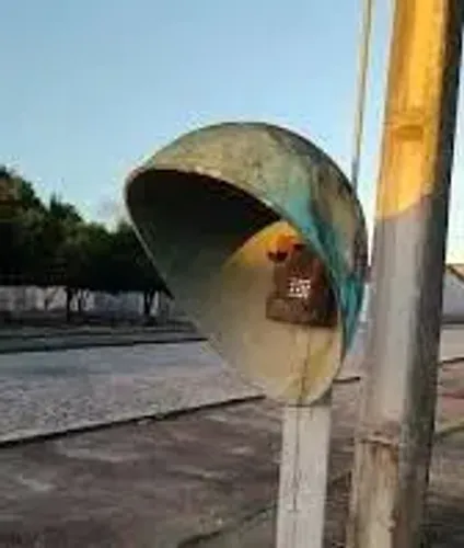 Telefone orelhão da oi