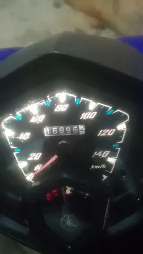 Moto da minha esposa ,quero  8mil não ou troco por carro do mesmo valor !