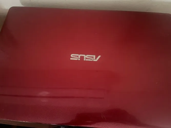 Notebook ASUS X550CA 12 GB RAM com avarias