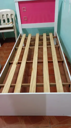 Vendo cama de criança  nova.