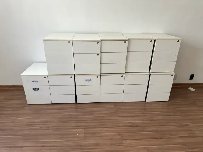 Gaveteiro escritório 3 gavetas branco e cinza