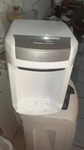 Bebedouro água gelada natural com motor de geladeira mais eficiente