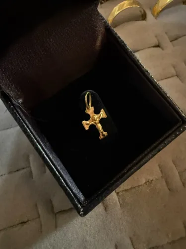 Crucifixo em ouro 18k/ Garantia/ Loja física