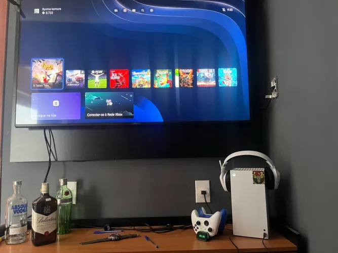 Xbox série X semi novo na caixa