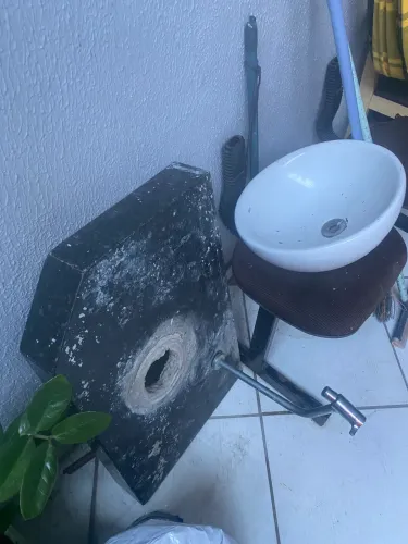 Bancada com Cuba de sobrepor para banheiro