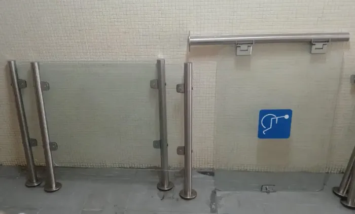 Portinhola de Controle Acesso em aço inox