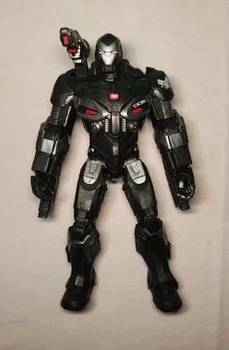 Máquina de Combate Mark 6 MCU Marvel Legends 