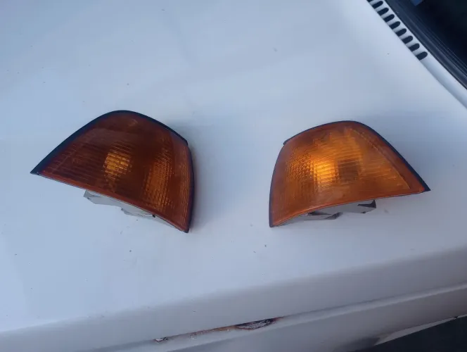 Par de lanternas original da BMW 325 320 1994