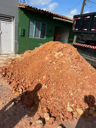 Carrada de Barro vermelho na promoção