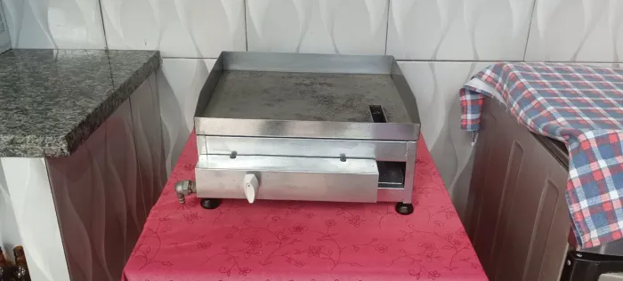 Chapa de hambúrguer a gas