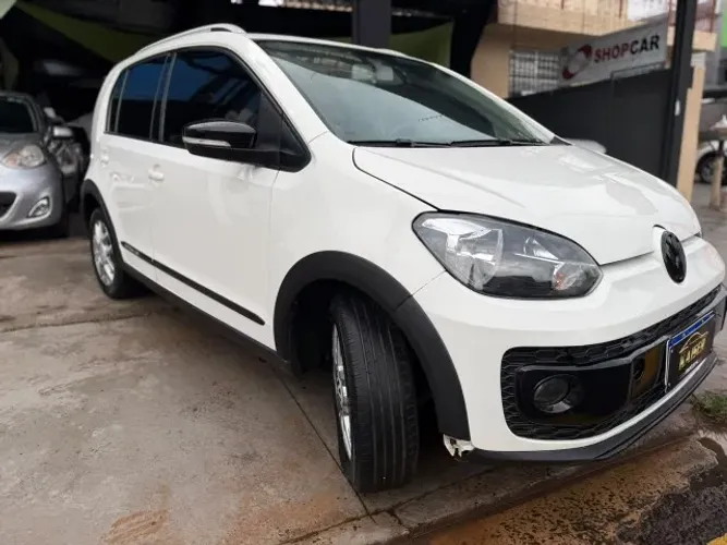 Volkswagen Up! Cross 1.0 TSI Total Flex 12V 5P 2017