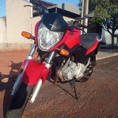 Cb 300 TODA REVISADA vendo ou troco