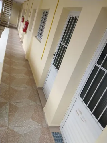 Alugo ótima kitnet no bairro Cajuru em Sorocaba - água, luz e internet incluso