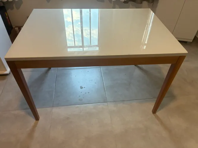 Mesa - Sala de estar