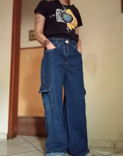 Calça cargo novíssima