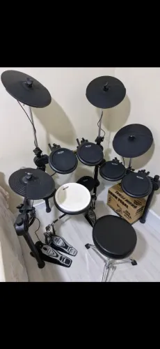 Vendo Bateria Eletrônica
