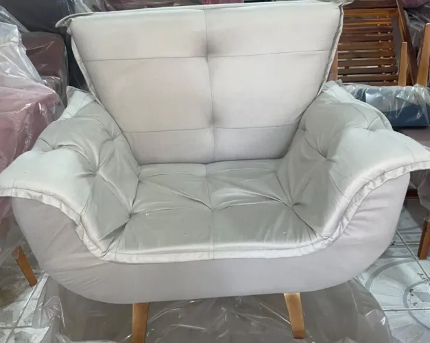 Poltrona opala sued 80cm largura 95cm altura suporta até 150kilos