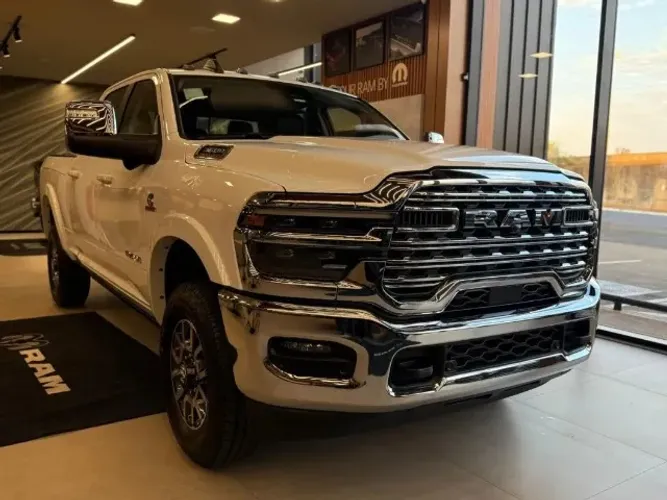 Ram 3500 Limited Longhorn 6.7 TB CD Diesel 2026