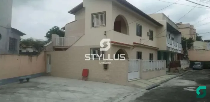 Quintino Bocaiúva | Casa de Vila 2 quartos, sendo 1 suite