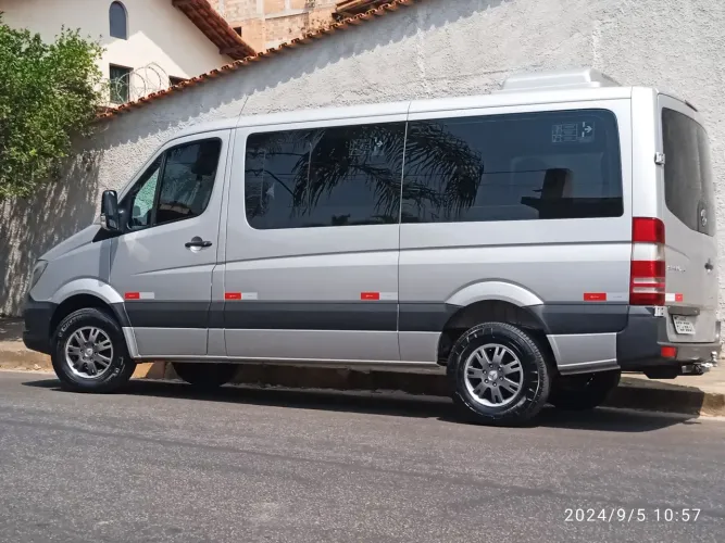 Aluguel de Van Com Motorista
