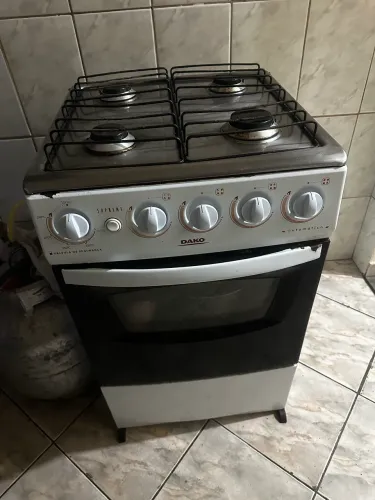 Vende-se fogão 4 bocas 