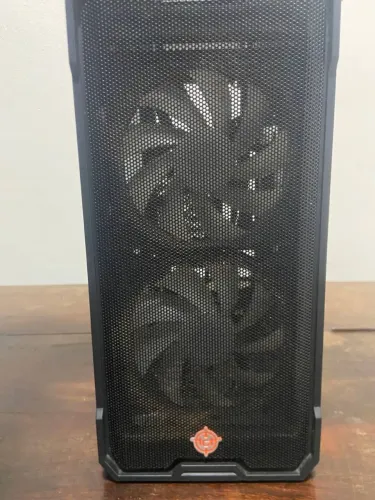 Vendo Gabinete Gamer TGT com 2 fans