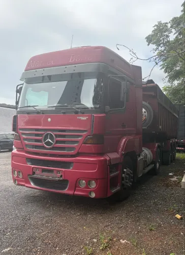 Conjunto cavalo MB 1938S 4x2 + Carreta Caçamba ROSSETTI 