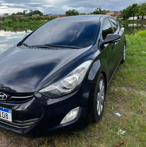 Hyundai Elantra GLS 1.8 16V Aut. 2013