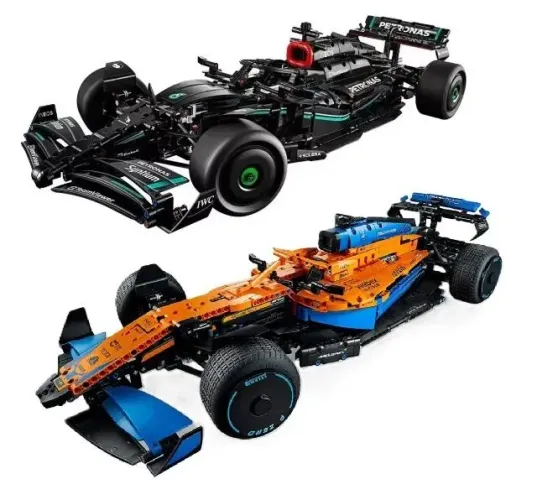 Kit Duplo blocos de montar: F1 Mercedes W14 (1642 peças) + F1 McLaren 2022 (1432 pcs)