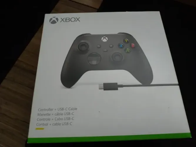 Controle Xbox Series X/S (Carbon Black) + Cabo USB-C Original 2,7m + Caixa