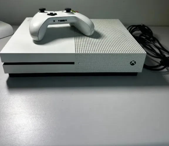 Xbox One S Branco - Conservado - OLX Pay - 3x SEM JUROS - Parcelo