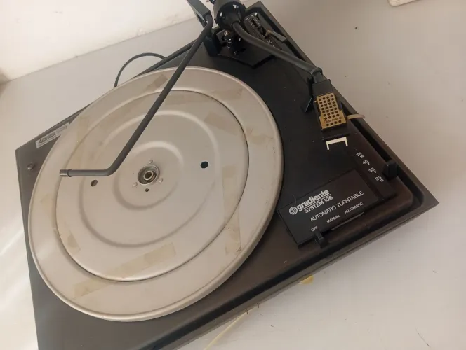 Toca discos GARRARD GRADIENTE SYSTEM 106 AUTOMATIC TURNTABLE .