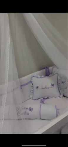 Kit Berço lilás com detalhes de borboleta