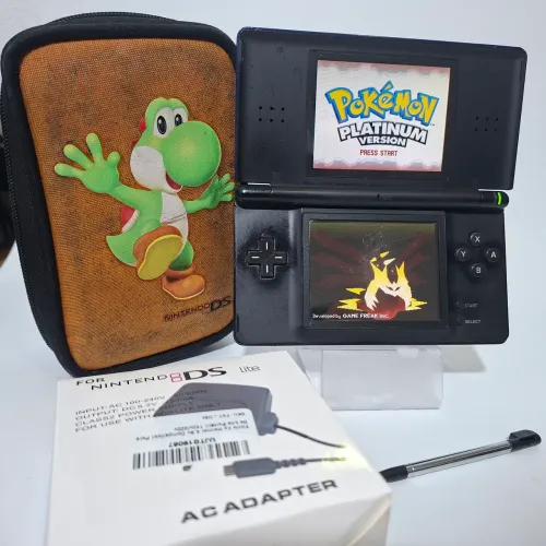 Nintendo ds preto com r4 e case