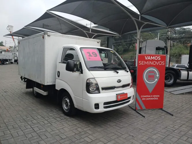 Kia Bongo K-2500 4x2 2019/2019 Vamos Seminovos Jacu Pêssego