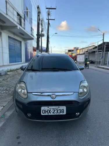 Fiat Punto Attractive 1.4 Fire Flex 8V 5P 2013