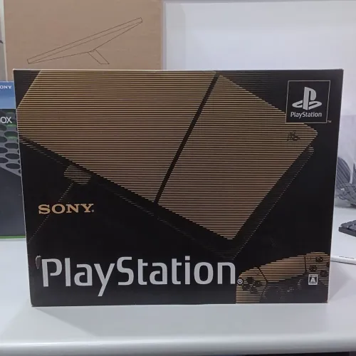 Vendo Playstation 5 Slim 1tb Edição Limitada 30 anos versão japonêsa Novo lacrado