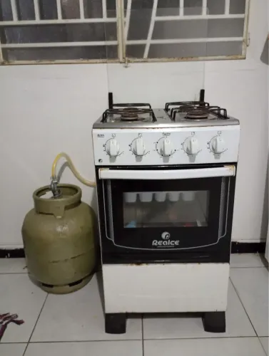 Vendo fogão