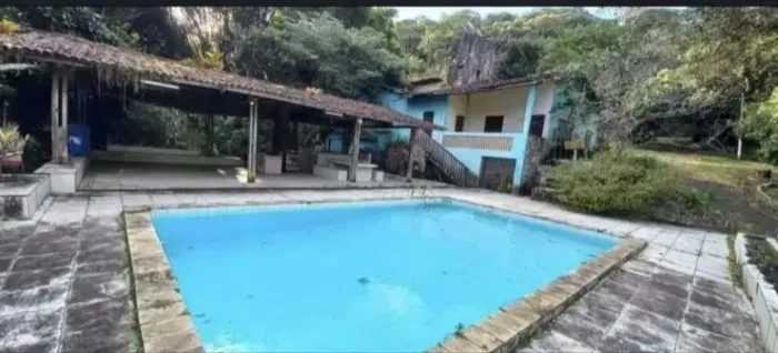 Granja com 4,8 Hectares à Venda em Guabiraba Estrutura Completa e Preço de Ocasião!
