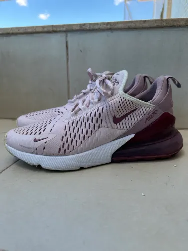 TÊNIS NIKE AIR MAX 270