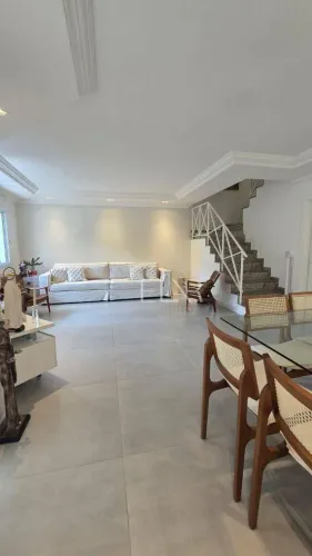Excelente Casa em Condomínio na Vargem Pequena