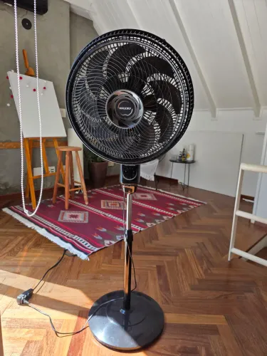 Ventilador de Piso c/ controle