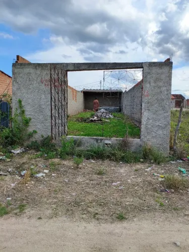 Terreno murado com cisterna já feita , localizado na encruzilhada de são joao