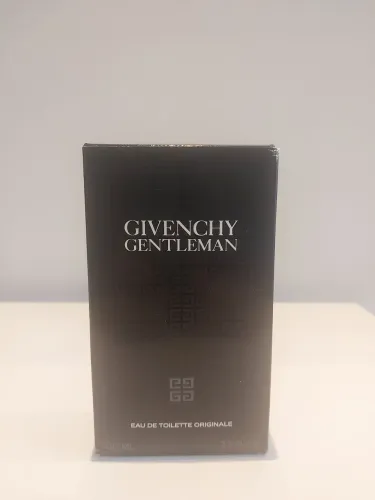 Perfume gentleman givenchy 100ml  .