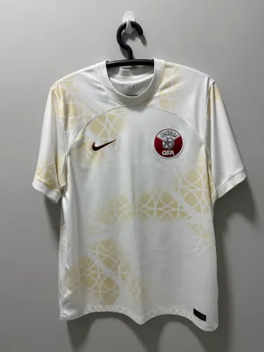 Camisa Qatar 2022/23 Away Nike Original - Copa do Mundo 2022 - Tamanho L - Dri-FIT