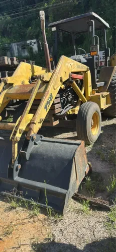 Retro escavadeira 4x2