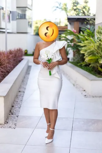 Vestido noiva branco casamento Civil. Noiva