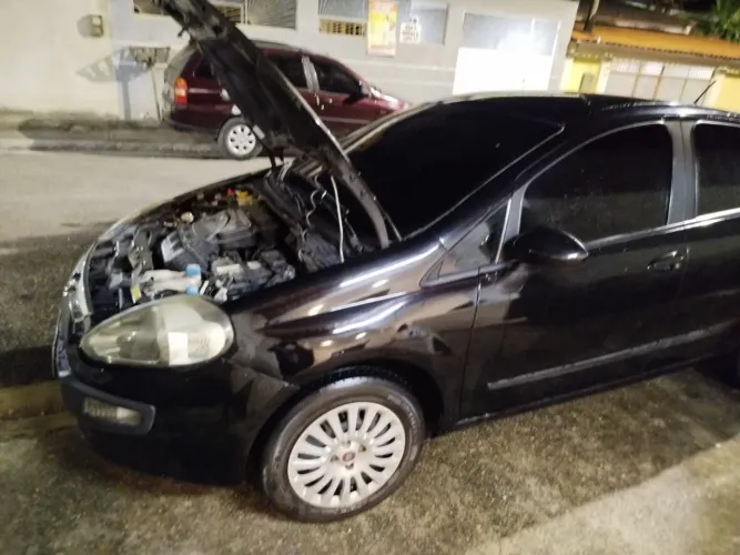 Fiat Punto Attractive 1.4 Fire Flex 8V 5P 2013