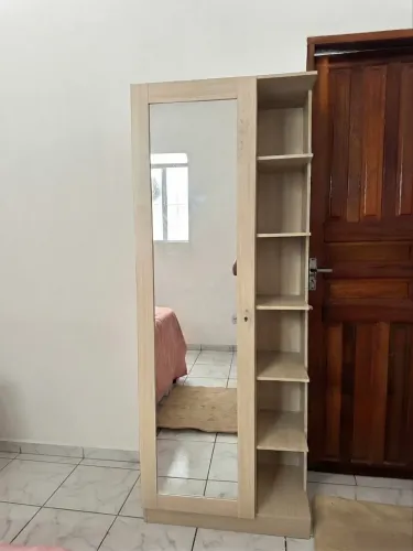 Sapateira com Espelho