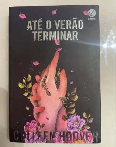 Livro Até o verão terminar Colleen Hoover
